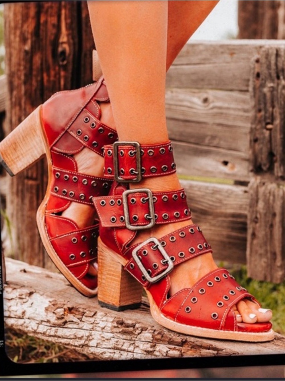 Freebird Blake Sandals, Size 8, Deep Red color. Great condition. 💋